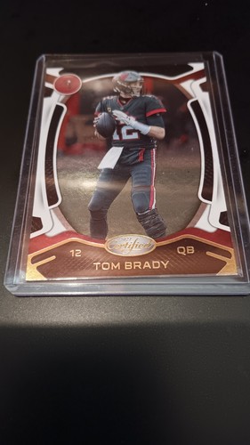 Tom Brady Poses In Underwear After Historic Tweet Comes Back To Haunt Him As Fan - Foto 13