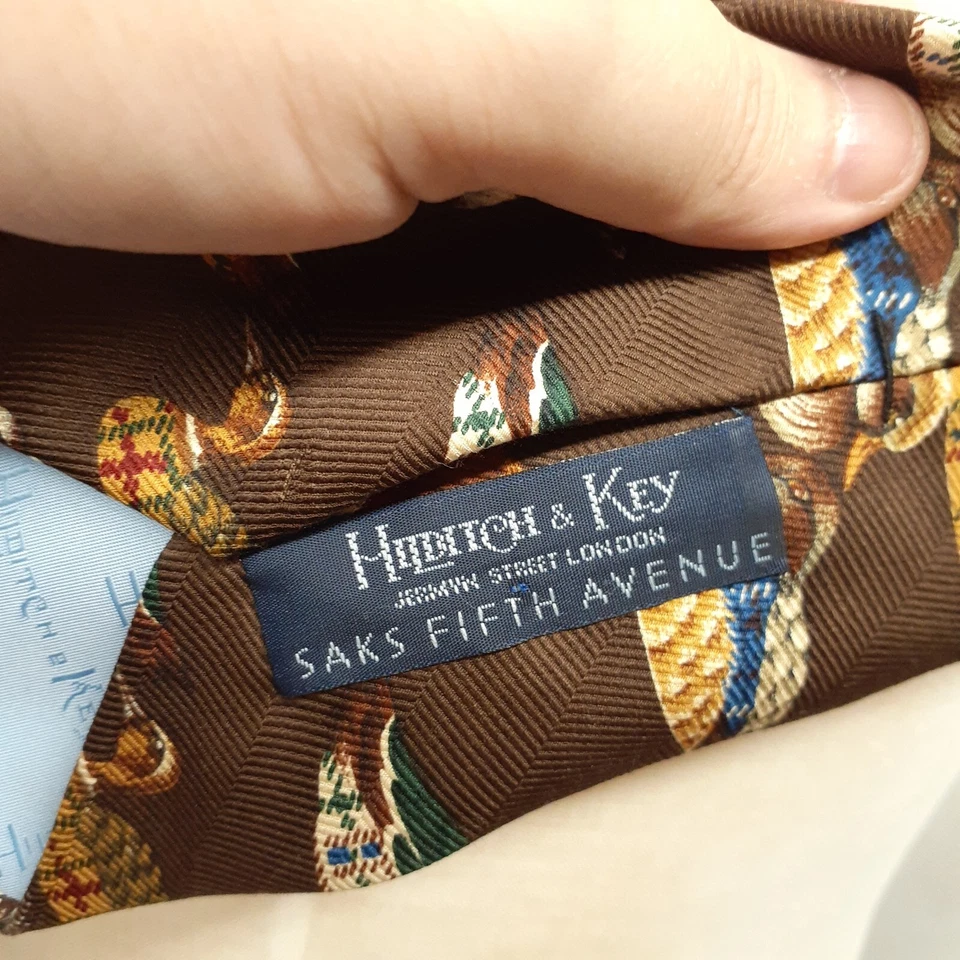 Corbata de seda tejida pato marrón 58" x 3,75" gansos Hilditch & Key, Saks Fifth Avenue Foto 4 de 4