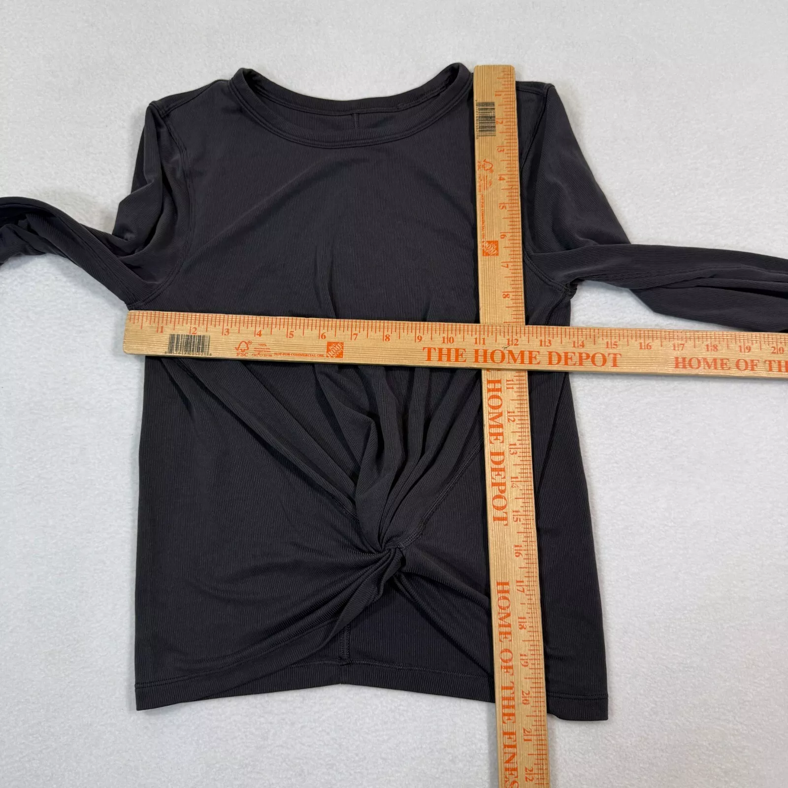 lululemon essence twist workout athleisure yoga activewear shirt