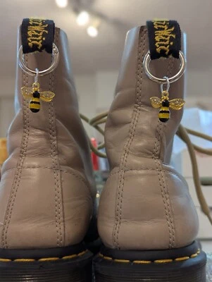 DR. MARTENS Dr Martens Bee Boot Charms