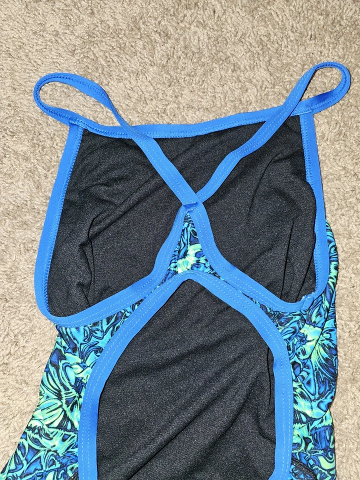 Maiô feminino TYR competição peça única tamanho 34 - Imagem 4 de 4