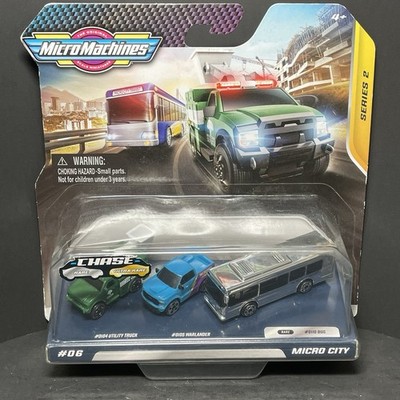 Micro Machines Series 2 Micro City #06 Silver Chrome Bus Chase On Card