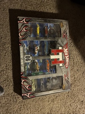 Hot Wheels RLC 2006 Treasure Hunt Box Set 823/2000 Mint Sealed New Condition 