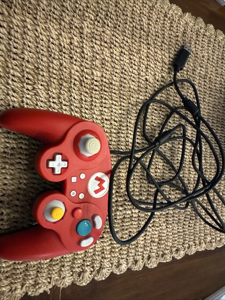 NEW Club Nintendo Game Cube Controller Mario - Image 2 of 3