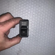 3660810C1 REGEN INHIBIT SWITCH fits INTERNATIONAL TRUCK (New OEM)