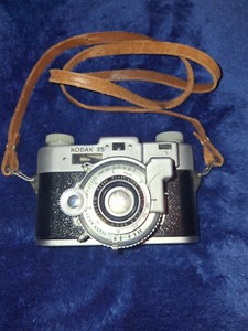 Kodak 35 Rangefinder Camera 35mm w/ f:3.5 50mm Anastigmat Special Lens & EXTRAS!
