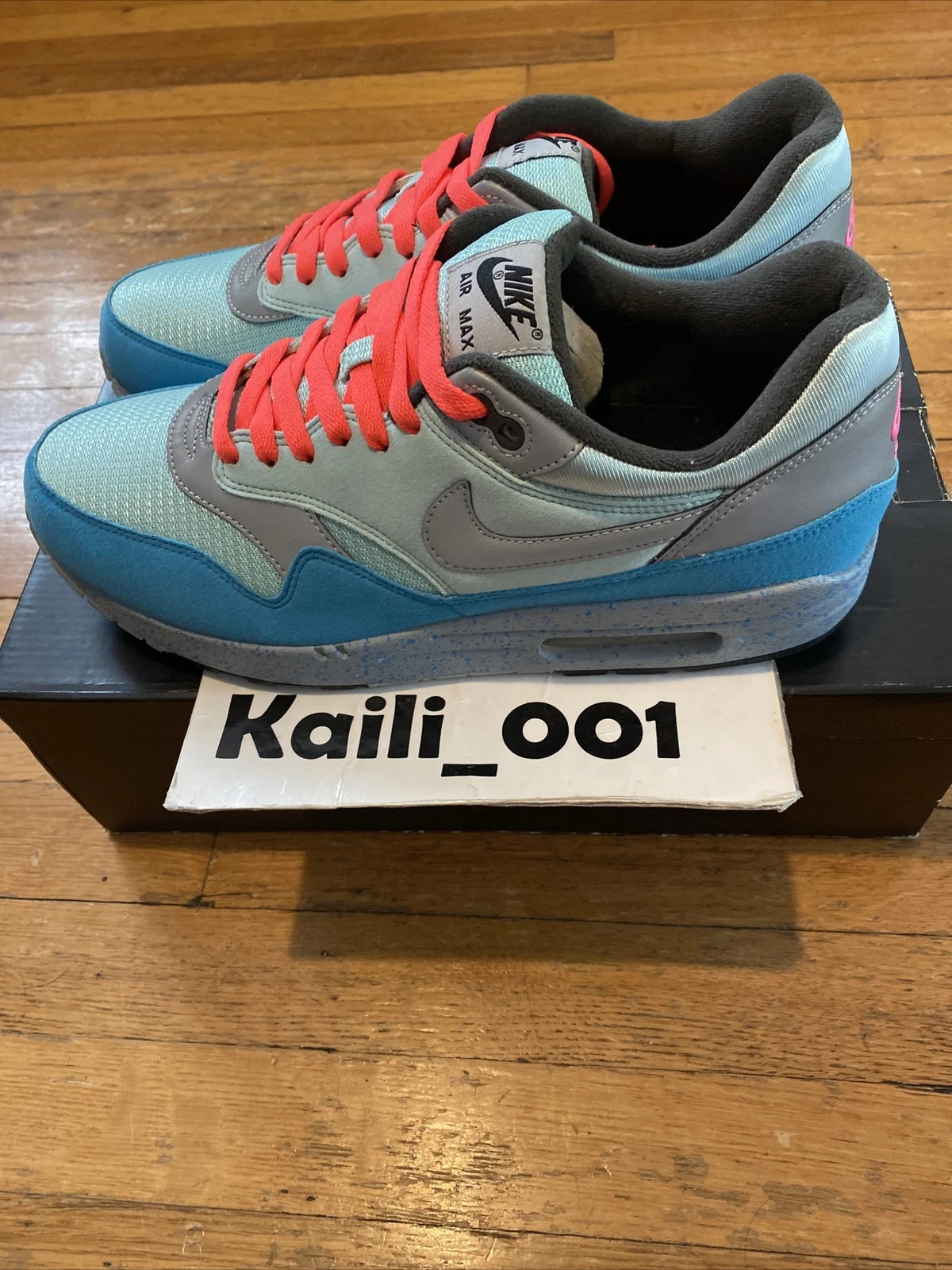 Nike Air Max 1 ID taille 11,5 Marty MAG Premium Powerwall ciment suprême rose B