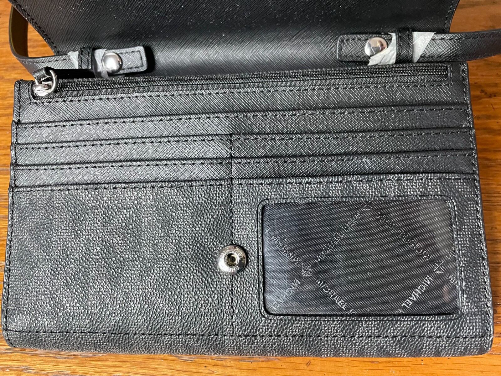 MICHAEL KORS JET SET MULTIFUNCTION CROSSBODY CLUT… - image 18