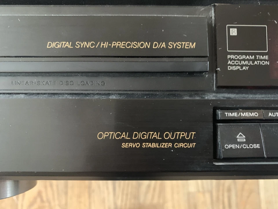 Sony CDP 970 with remote (RM-D570) and original manual - Image 3 of 4