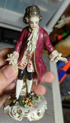 Antique 5'' DRESDEN Porcelain Figurine GENTLEMAN LACE Cuffs VOLKSTEDT Broken Hand