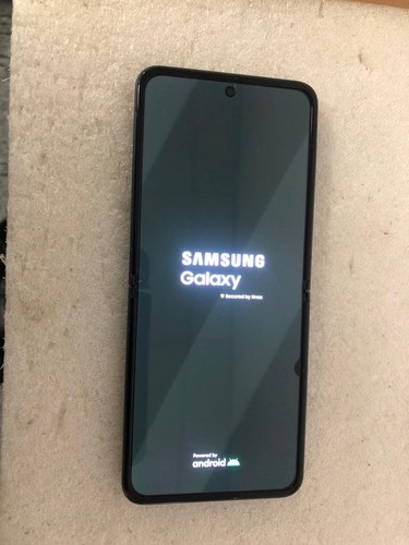 SAMSUNG GALAXY Z FLIP3 5G 128/256GB UNLOCKED SMARTPHONE - BLACK/GREEN DOT ON LCD - Afbeelding 11 van 21
