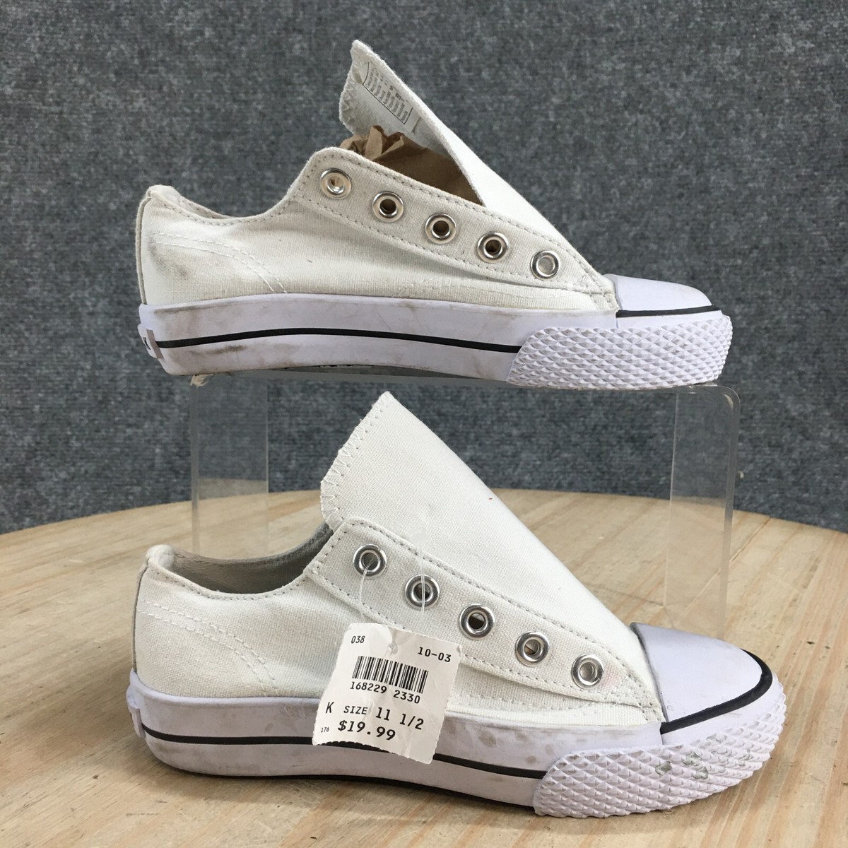 Airwalk Shoes Kids Low Top Sneakers White Canvas Round Toe Casual Comfort  NWT