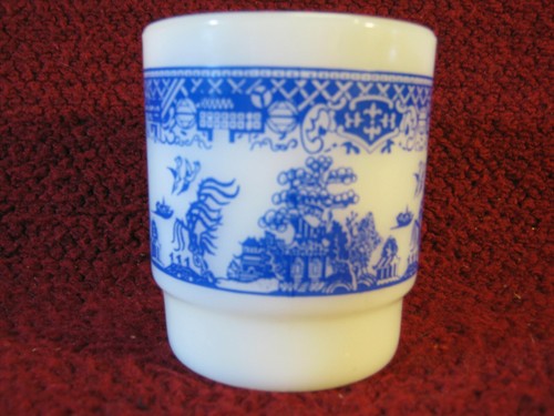 Vintage Blue Willow Fire King Anchor Hocking Mug Made in USA - Picture 2 of 6