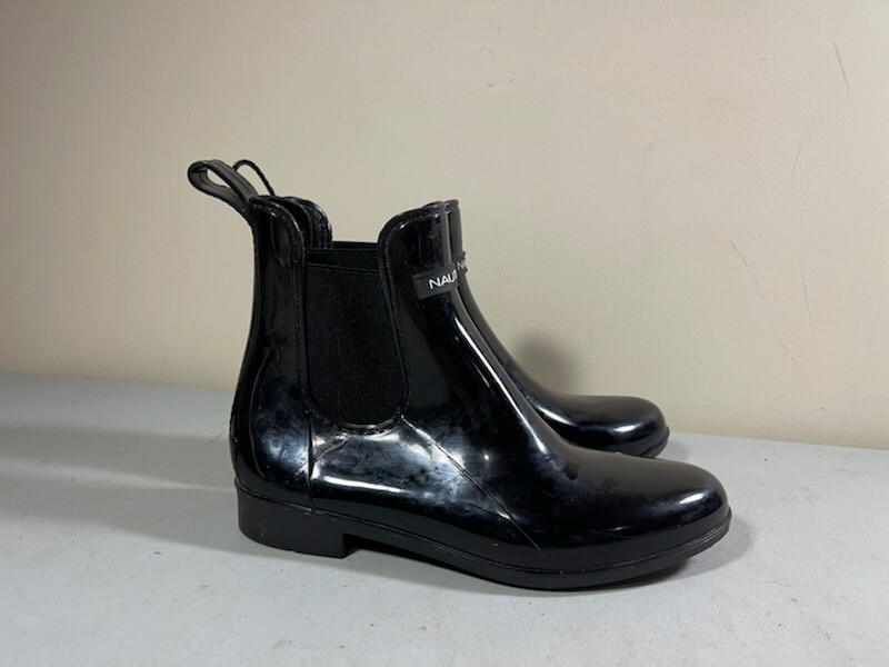 ANKLE RAIN BOOTS SIZE 