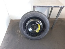 30683913 reserverad VOLVO V40 FASTBACK T2 2012 115043