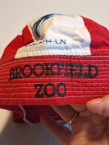 RARE Vintage Brookfield Zoo Souvenir Child Baby Hat w/a Dolphin On It Red/White - Picture 12 of 14