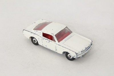 Matchbox Series No 8 Ford Mustang Fastback Lenkung England 1967-1969