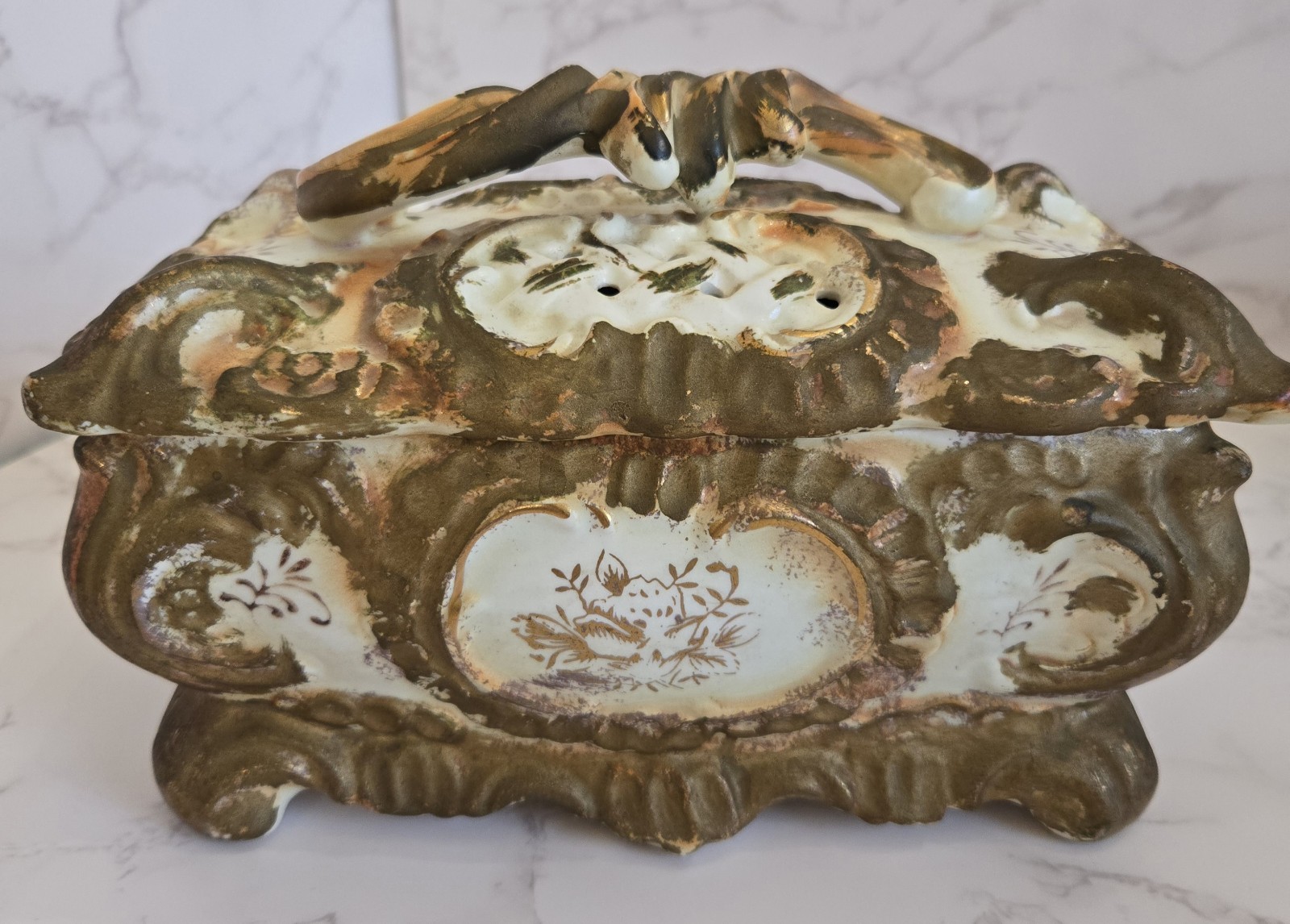 Porcelain Trinket Box