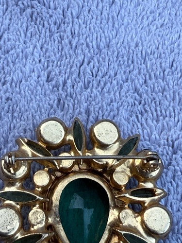 Vintage grüne Träne Anhänger/Brosche Strass goldfarben - Bild 6 von 9