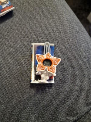 STRANGER THINGS KINDER JOY Funko Pop VC275 - DEMO GORGON Paperclip