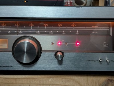 FM/AMラジオチューナー LUXMAN T-90 Luxman T-90 FM AM Tuner Tested Working Wooden Case Vintage Japan