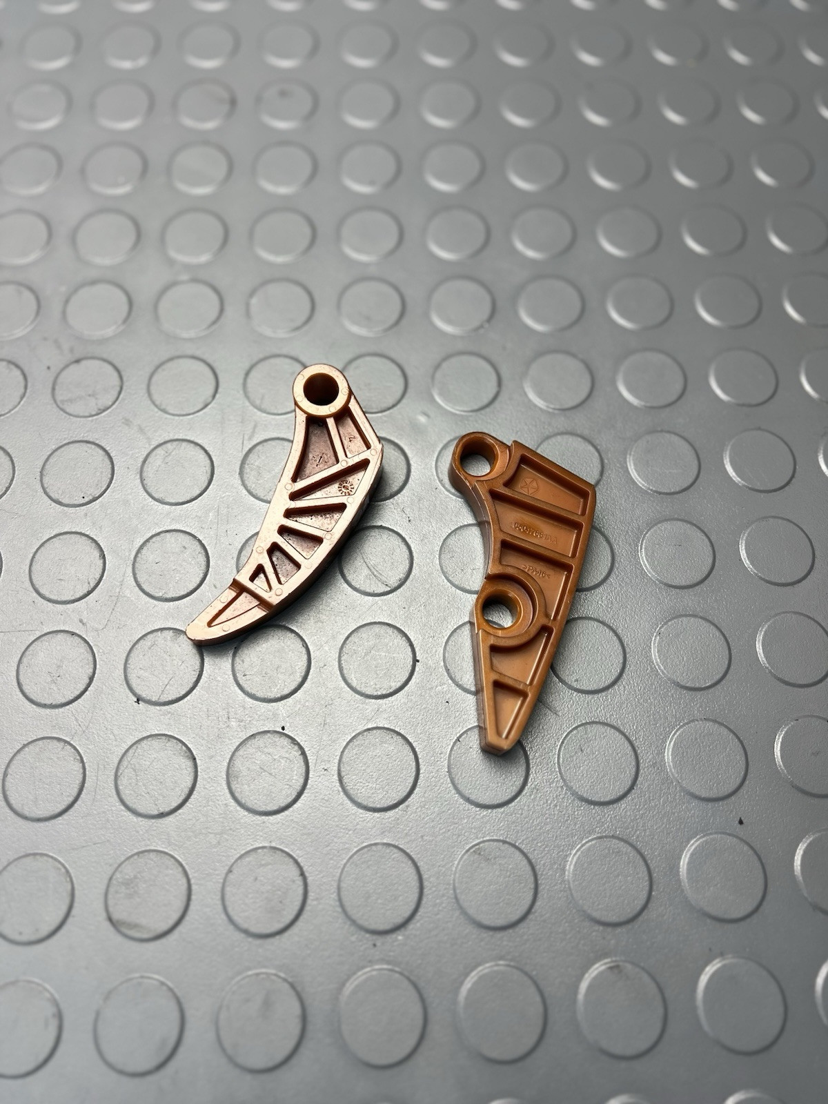 2014 2015 2016 2017 2018 JEEP CHEROKEE ENGINE BALANCE SHAFT CHAIN GUIDE RAIL OEM