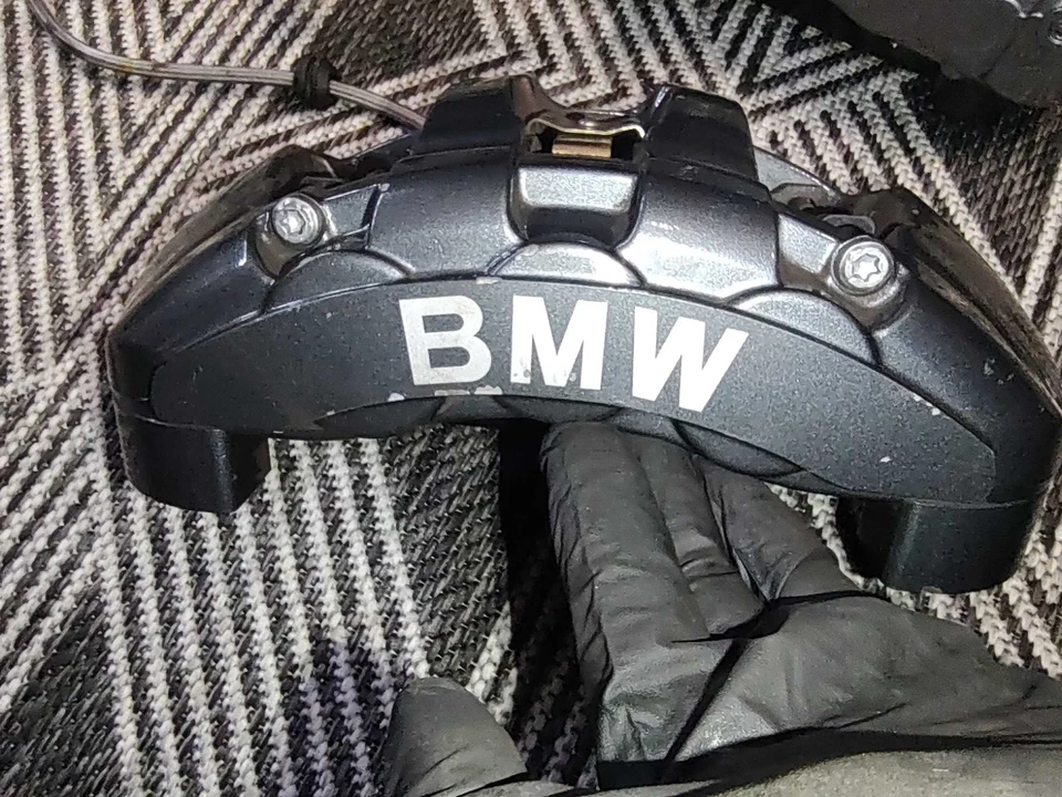 BMW 135i Brembo brake kit. Upgrade For E36/E46. FRONT. - Image 2 of 4