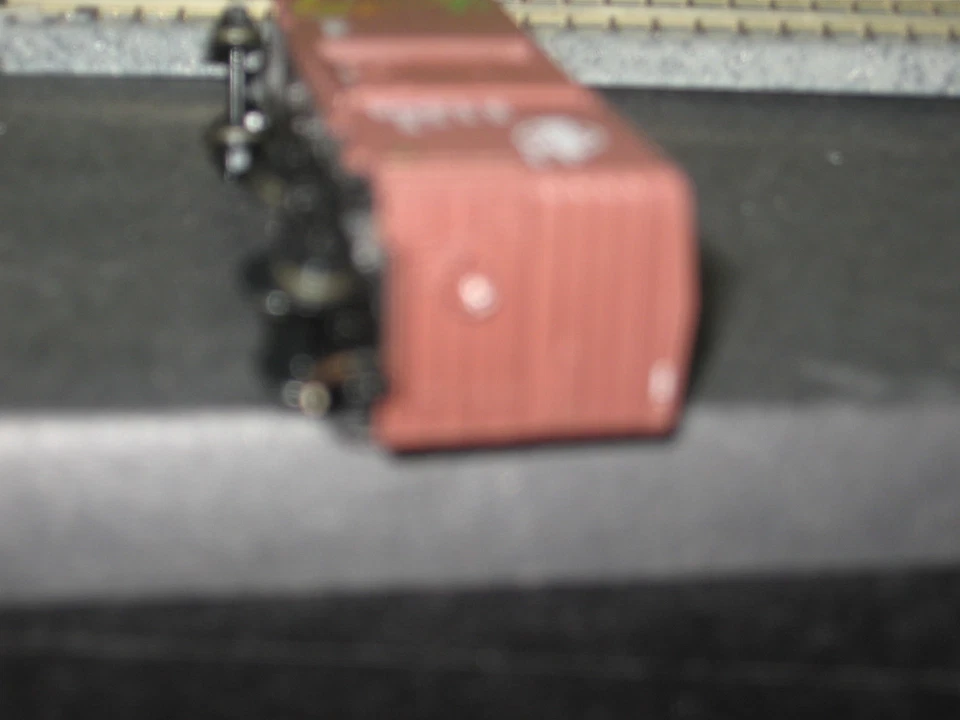 MICRO-TRAINS #24220 40' MO-PAC BOX CAR HERB-1 (NO BOX) - Image 4 of 4
