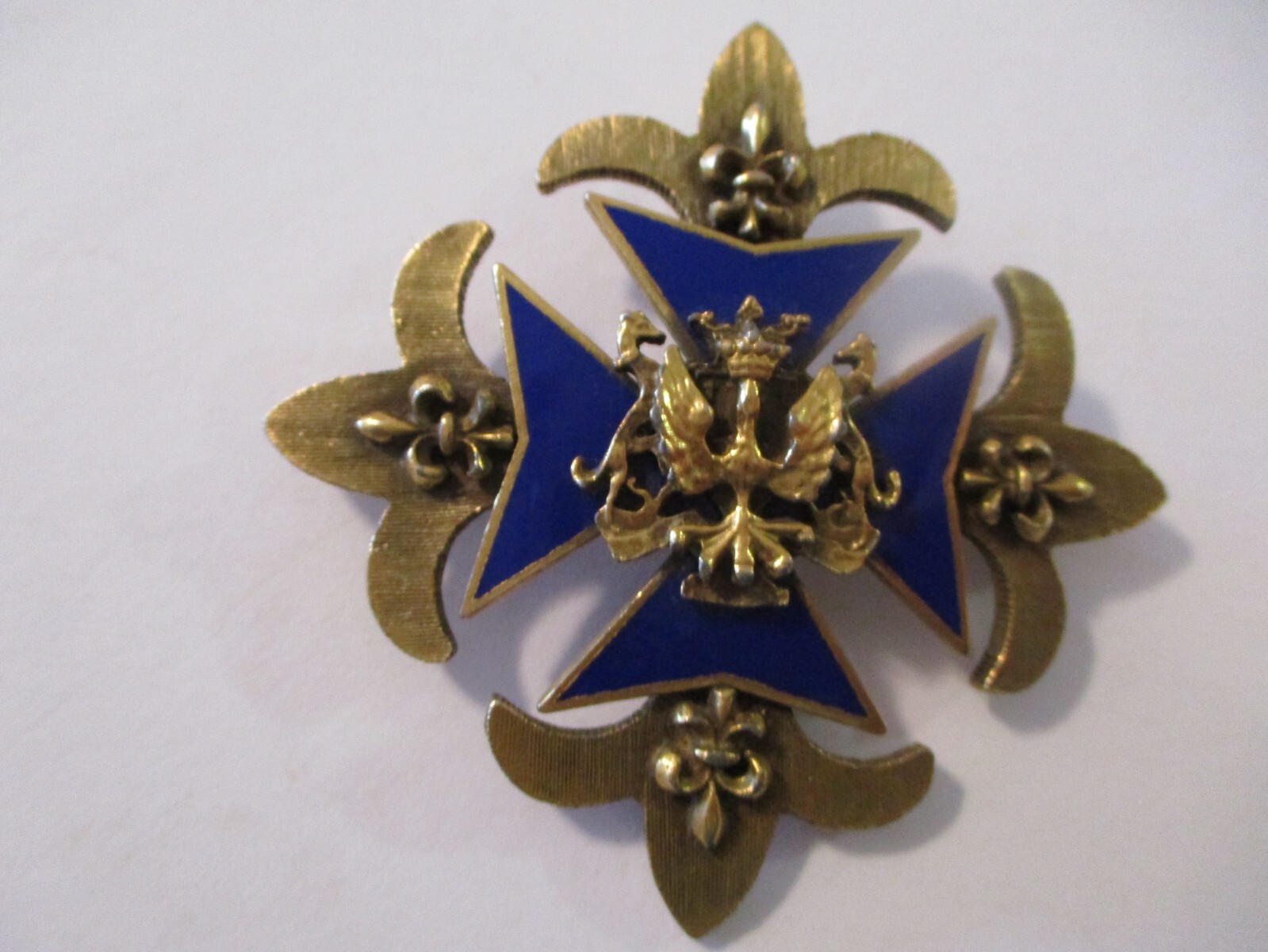 VINTAGE MALTESE CROSS COAT OF ARMS EAGLE GOLD BLUE EN… Gem