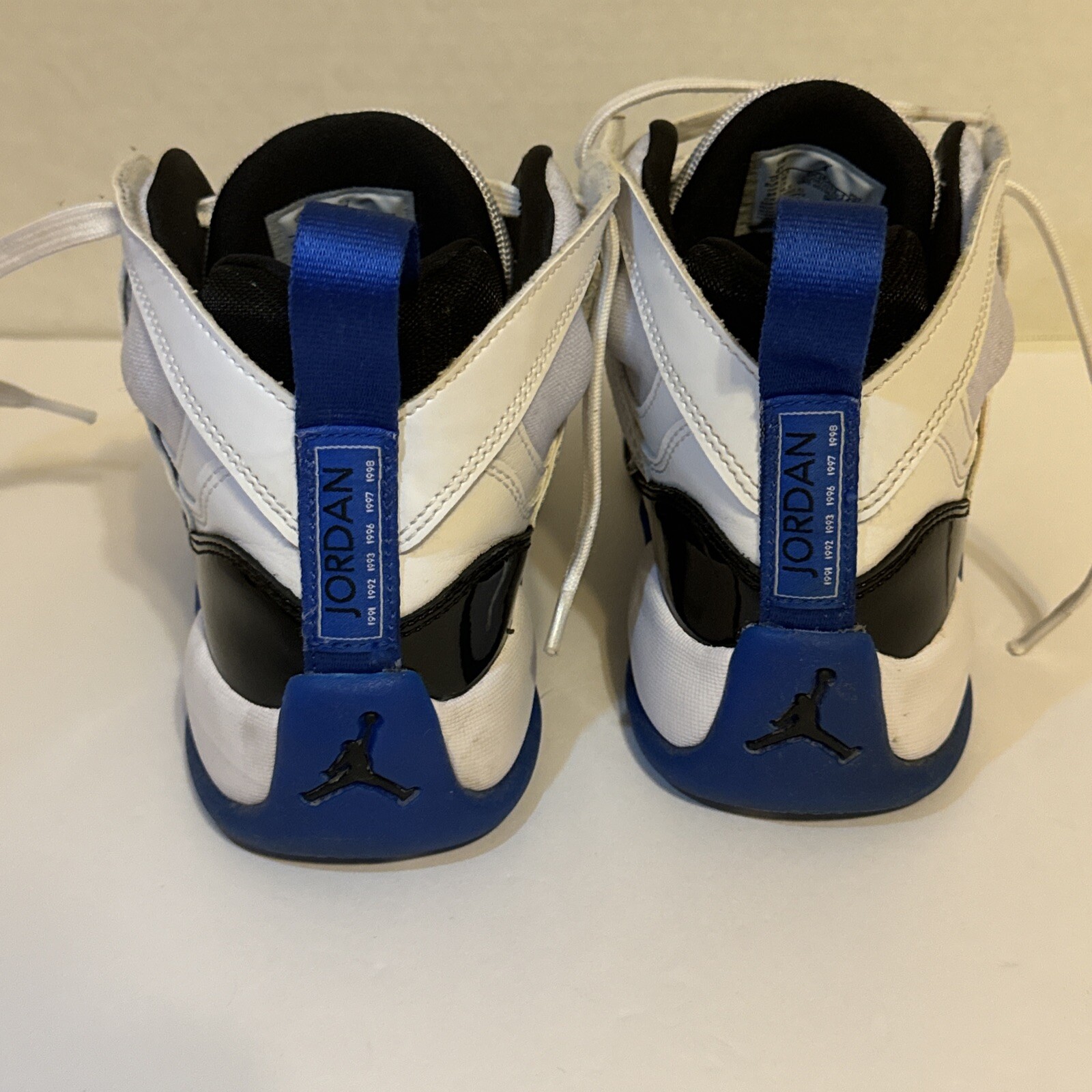 Nike Air Jordan Jumpman Two Trey "Concord" White Black DO1925-100 Men's Size 4