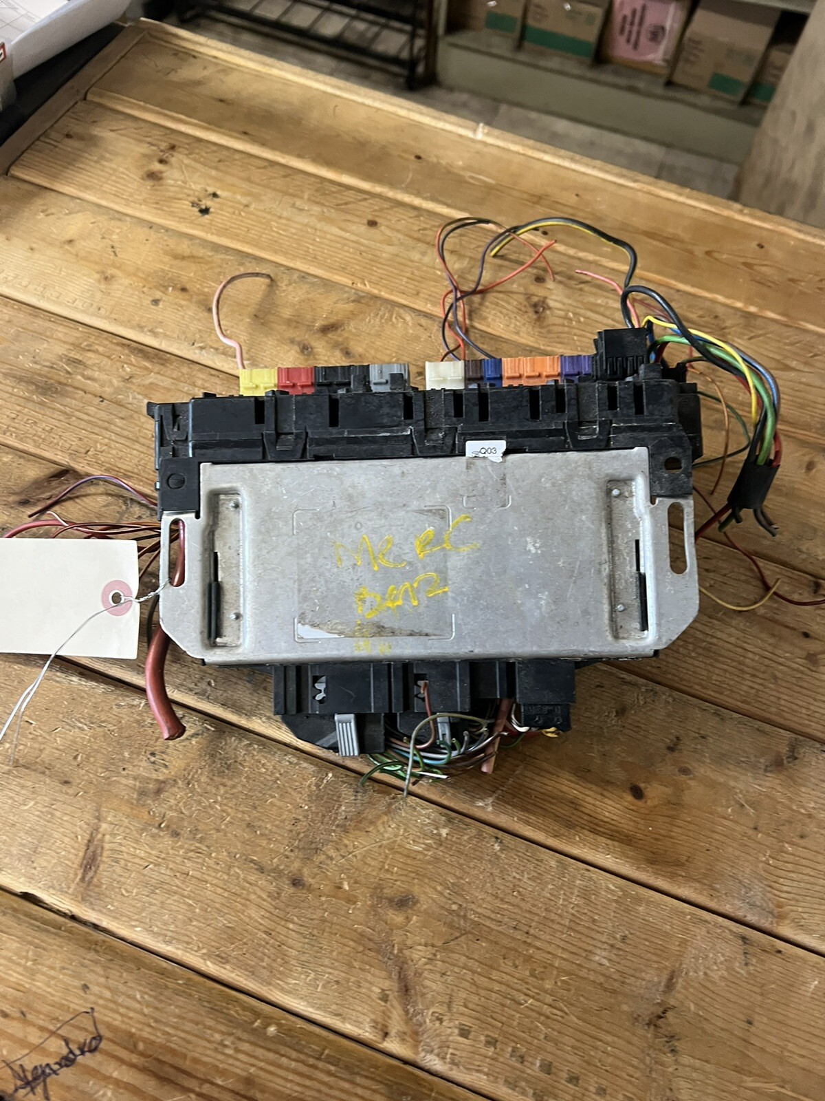 0006 MERCEDES BENZ W215 CL500 S430 FRONT RIGHT SAM RELAY FUSE BOX