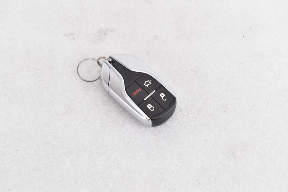 ORIGINAL MASERATI GHIBLI QUATTROPORTE 12-20 OEM SMART KEY LESS ENTRY REMOTE FOB - Image 4 of 4