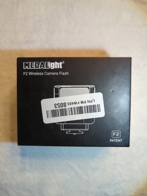 F2 Mini Camera Flash 2.4GHz Wireless Off-Camera Speedlight for Canon / Sony ZV1 