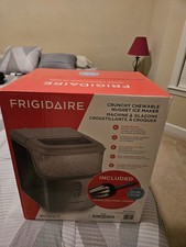 Frigidaire EFIC2550 Nugget Countertop Ice Maker 33 lb Black Self-Cleaning