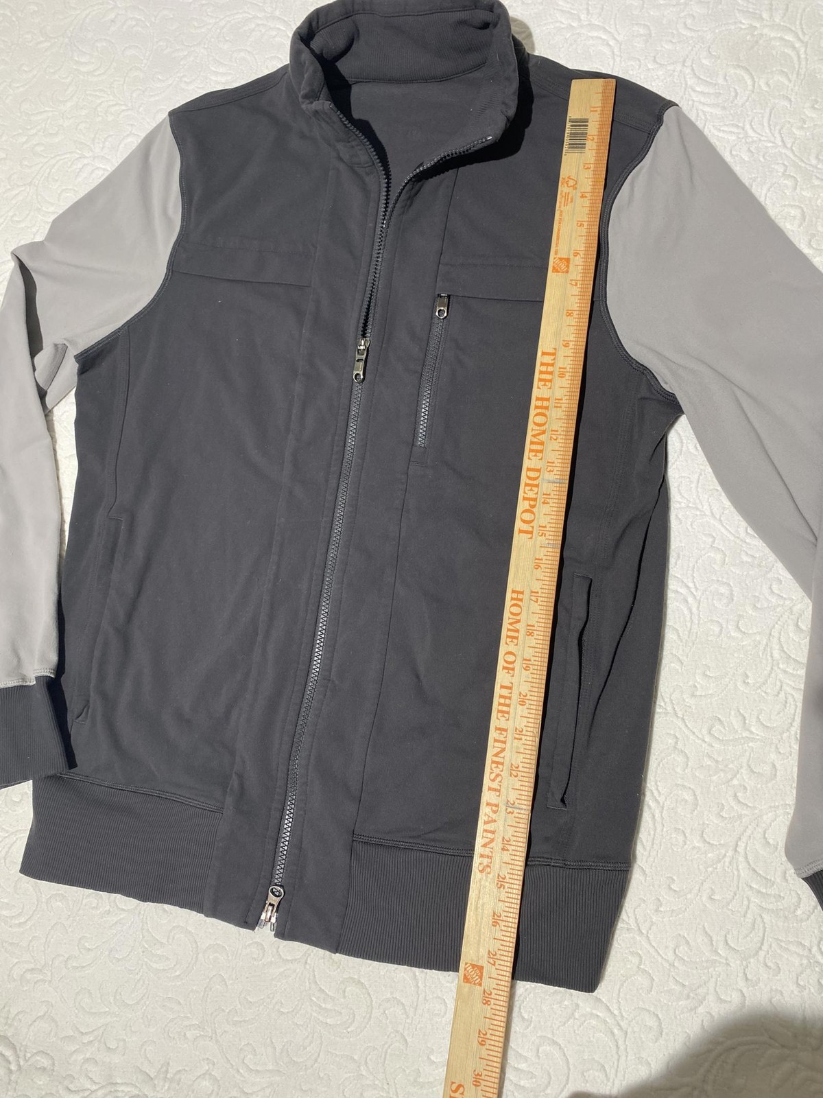 Lululemon Men's Post Gravity Performance Jacket Lg - image 4