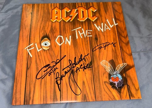 Brian Johnson, Angus Young, Cliff Williams Signed Vinyl Album AC/DC with Proof