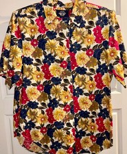 Vintage Dockers Levi's Women's Floral Short Sleeve Button-Up Blouse
