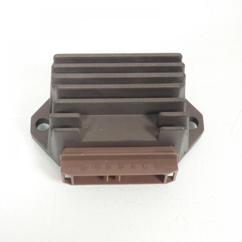 Régulateur de tension RMS résout les pannes de batterie sur Piaggio Hexagon 125