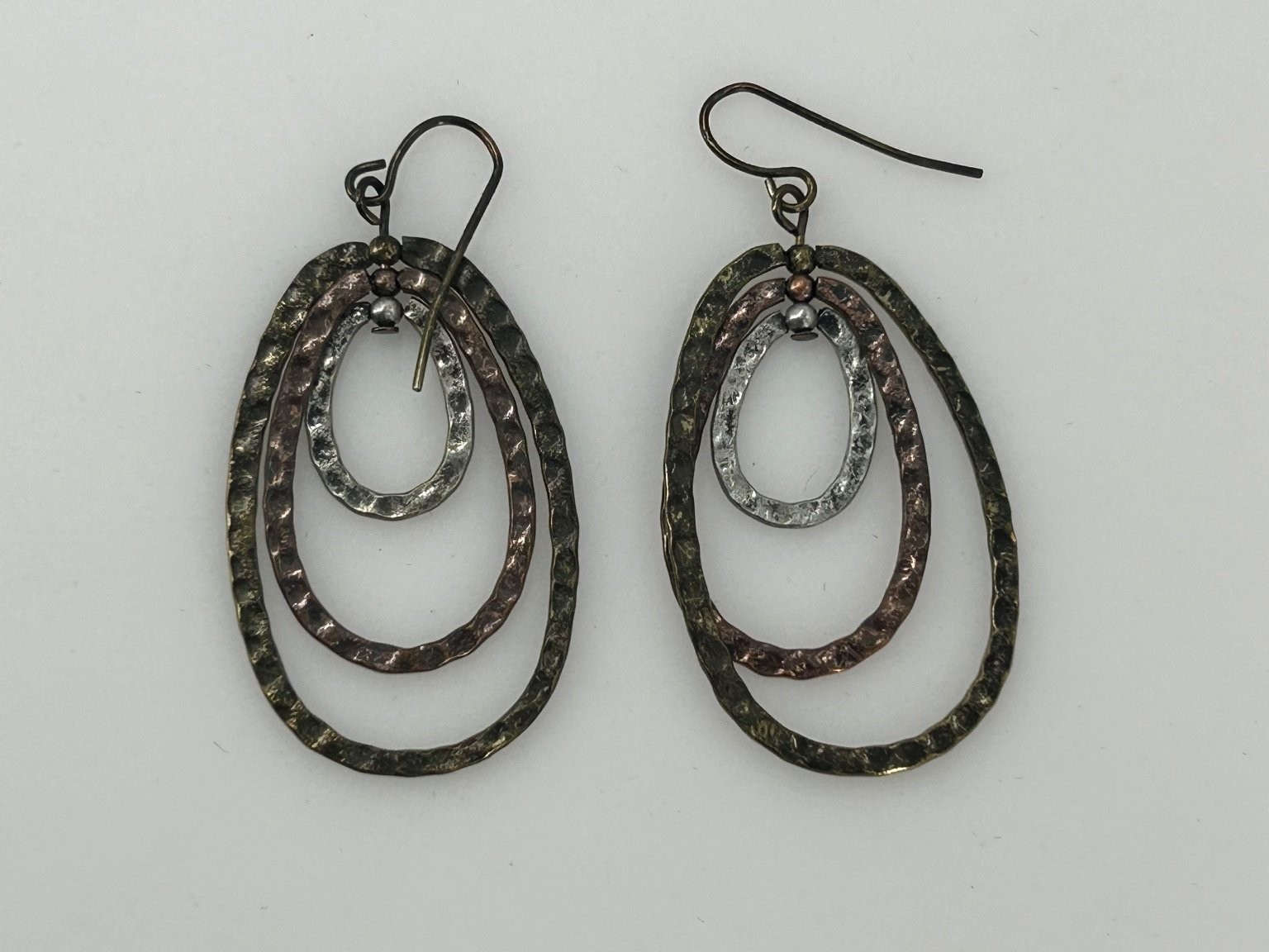 Multi-tone Hammered Nested Oval Dangle Drop Earri… - image 2