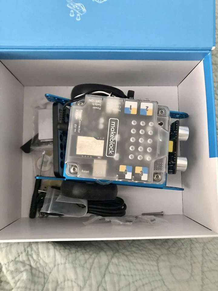 Makeblock mBot Educational STEM Robot Kit Programmable Coding Robot - Image 2 of 4