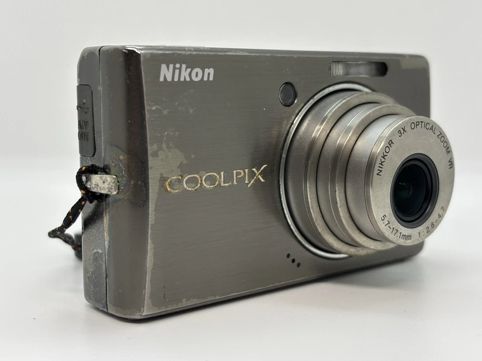 Nikon COOLPIX S500 Gray 7.1MP 3x Zoom Compact Digital Camera From Japan / Exc - Image 2 of 4
