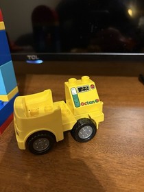 Lego Duplo Airport 10590 Airplane Luggage Pilot