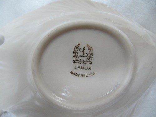 Vintage Lenox Porcelain Dove Collection Gold Trim Dish Made in USA Reduced!!!! - Picture 3 of 4