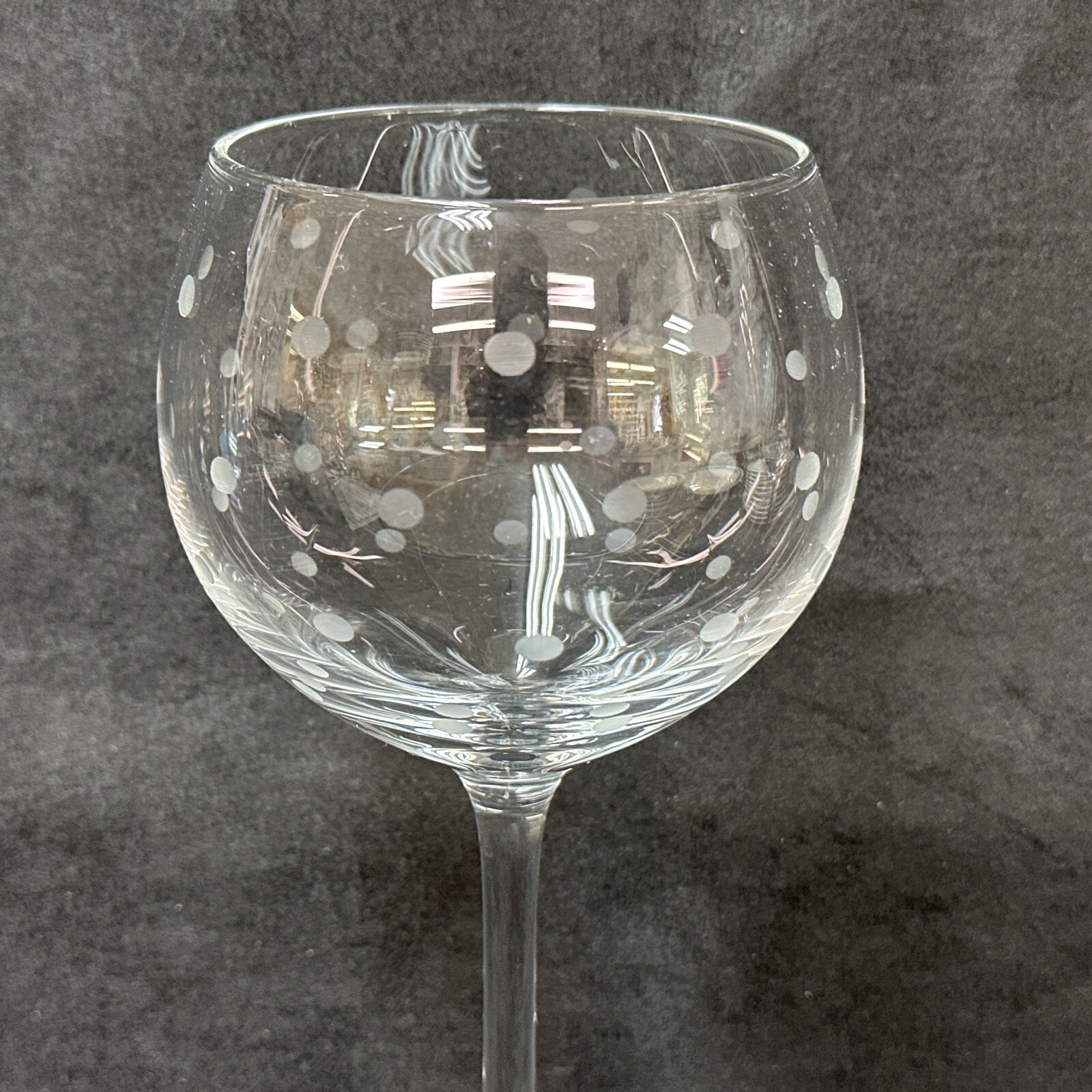 Kate Spade New York Lenox Larabee Polka Dot Balloon Wine Glasses 8 1/2