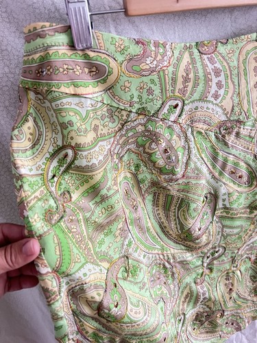Vintage y2k Green Paisley Print 100% Silk Skirt 14 - Picture 2 of 4
