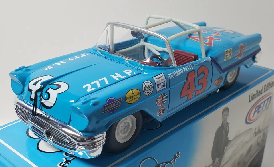RICHARD PETTY 1/24 #43 1957 OLDS 可转换压铸 - 国王的第一辆赛车  — 第 2/4 张图片