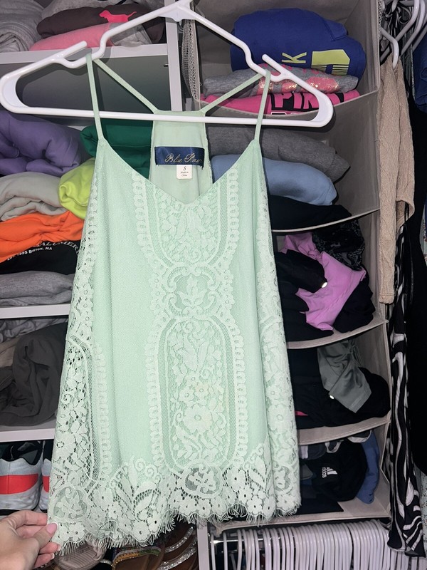Blue Rain Sleeveless Lace Crochet Light Green Top Women's Size Small