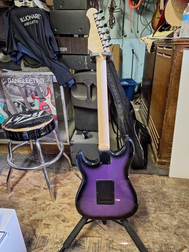 GROOVE STRAT-PURPLEBURST-EXCEPTIONAL-BUNDLE-THE ONLY U.S. DEALER-BONUS - Picture 8 of 8
