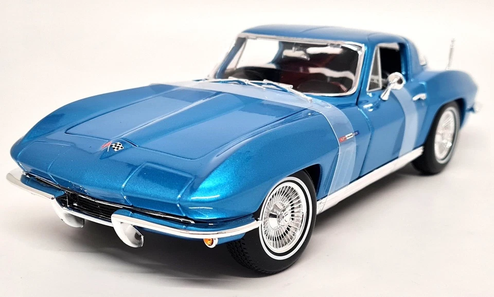 Maisto 1/18 Chevrolet Corvette C2 Stingray 1965 Metallic Blue Diecast model car - Photo 3/4