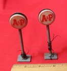 A & P Grocery Sign Posts - 2 Lot - Tested Working - by TYCO - HO Scale — photo 2